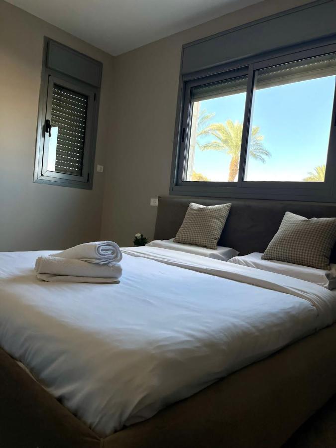 Esterin Royal Park Appartement *