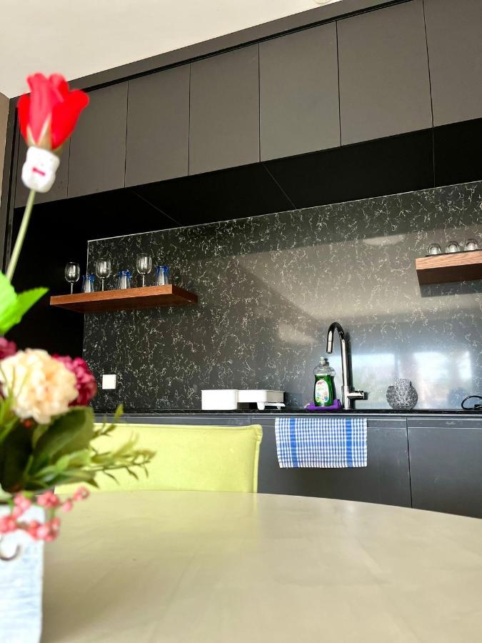 Apartment Esterin Royal Park